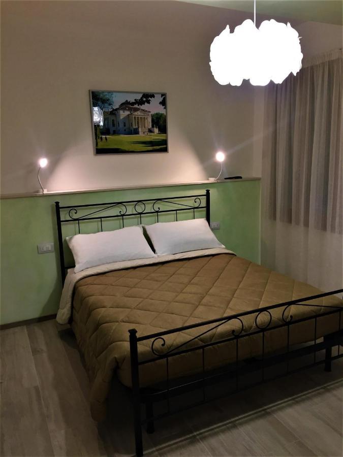 B&B L'Arte E Di Casa มีราโน ภายนอก รูปภาพ