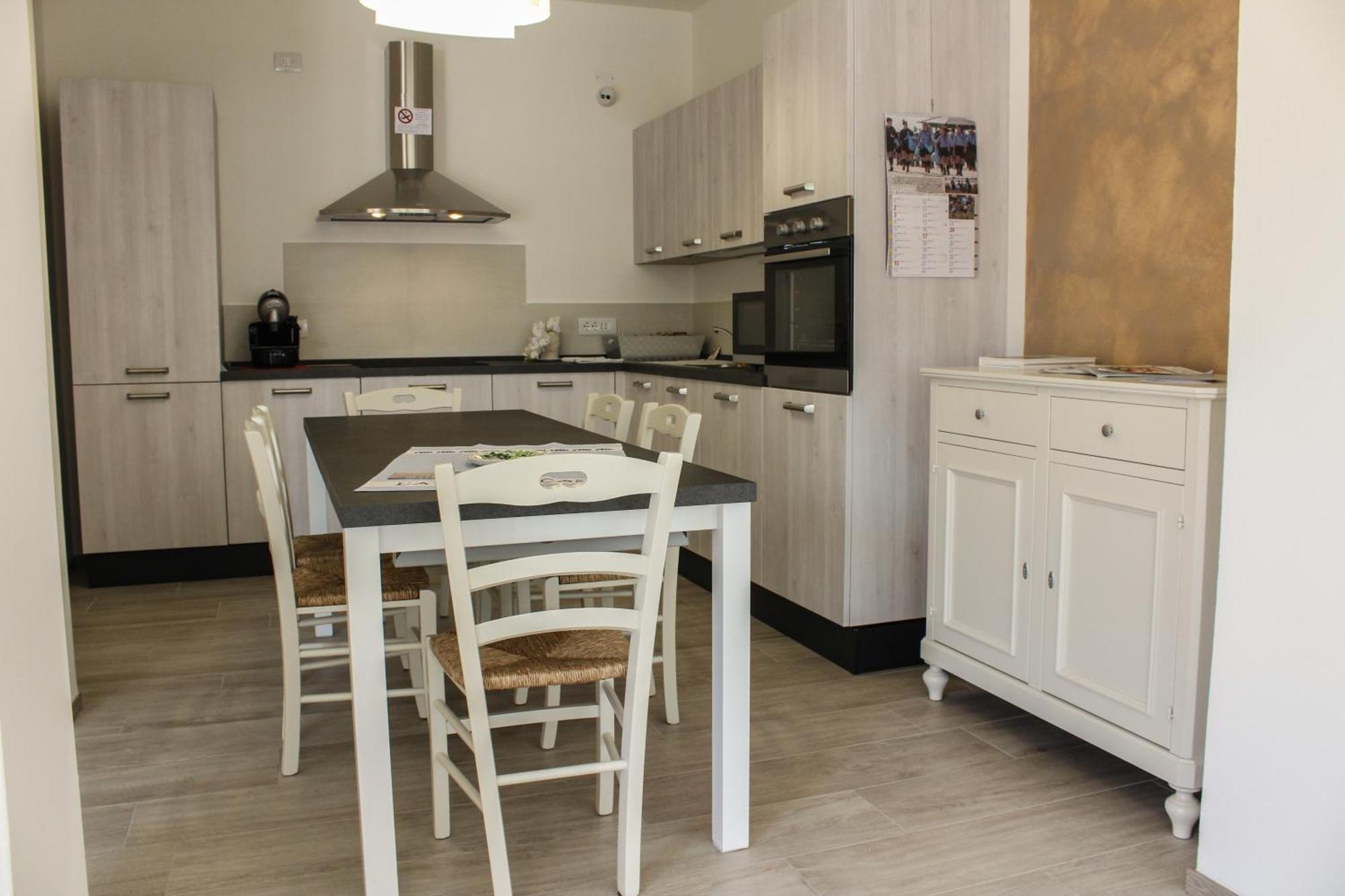 B&B L'Arte E Di Casa มีราโน ภายนอก รูปภาพ