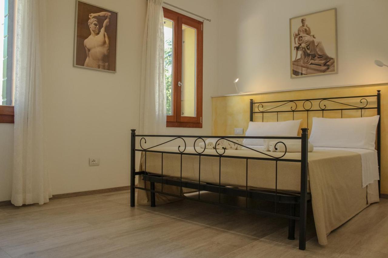B&B L'Arte E Di Casa มีราโน ภายนอก รูปภาพ