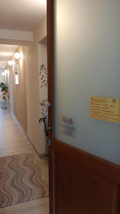 B&B L'Arte E Di Casa มีราโน ภายนอก รูปภาพ